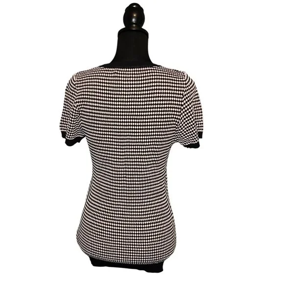 CONTRAST HOUNDSTOOTH TOP - Picture 2 of 5